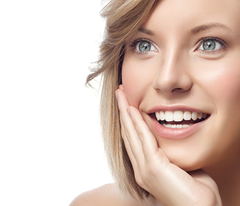 Dentist describes why veneers are a popular solution for imperfections